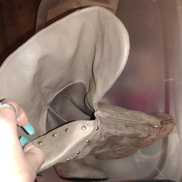 Comfort Suede Thigh High Boots with 3 in heel - Picture 6 of 6